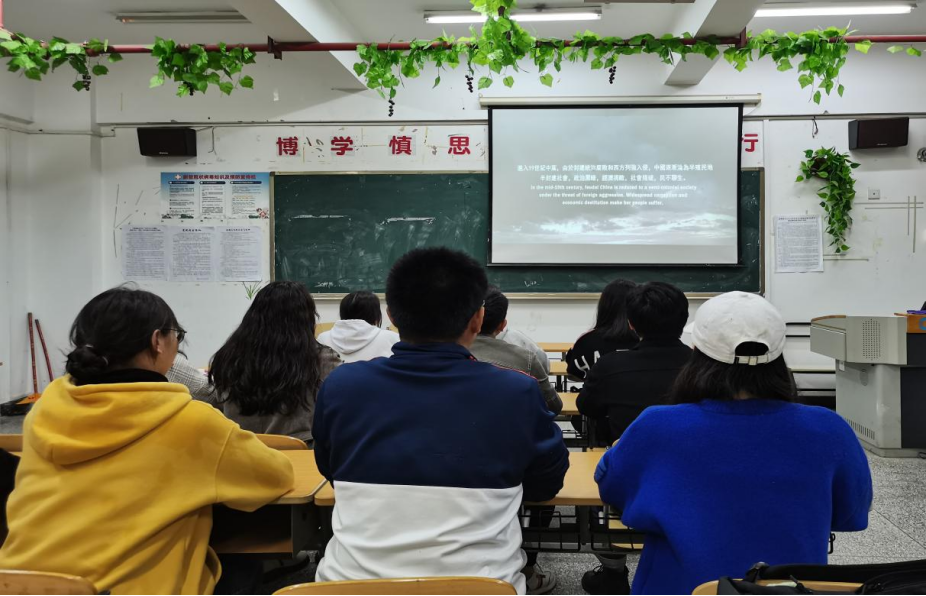 露点直播
第十五期发展对象培训班顺利结业​
