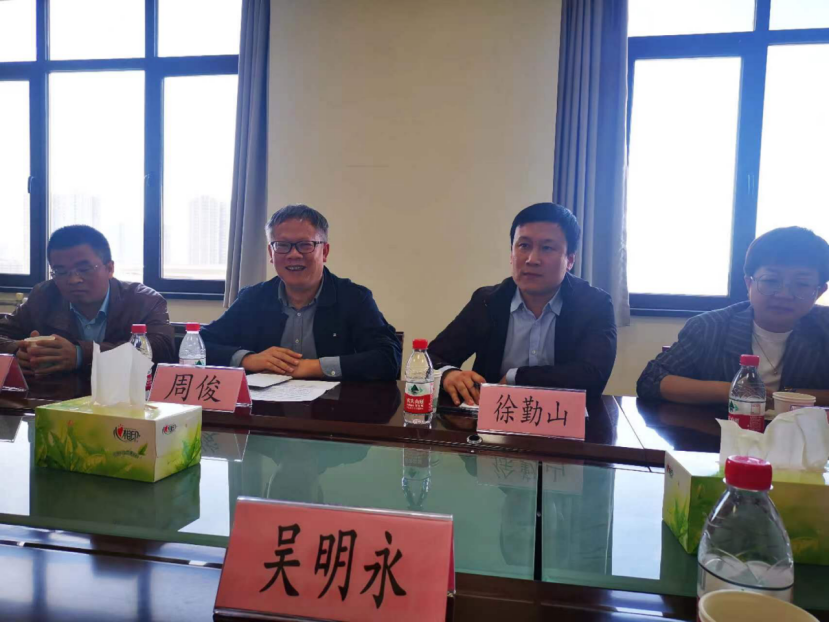 我院院长周俊带队赴陕西科技大学露点直播
学习调研